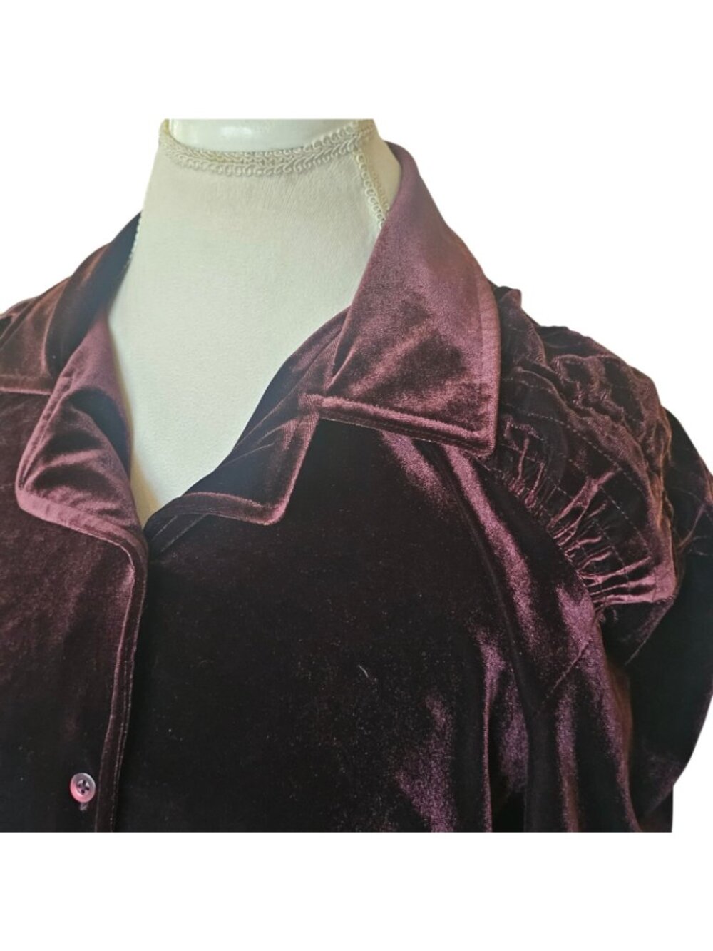 Y2K Burgundy Velvet Velour Button Up Shirt Blouse Sz M Ruched Shoulders Purple - Picture 4 of 8